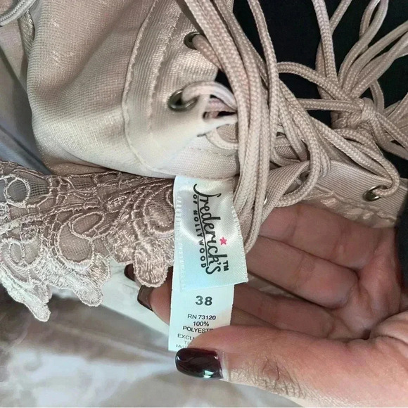 Beautiful vintage Fredrick’s of Hollywood tan blue floral Halter Corset sz 38 - Picture 9 of 10